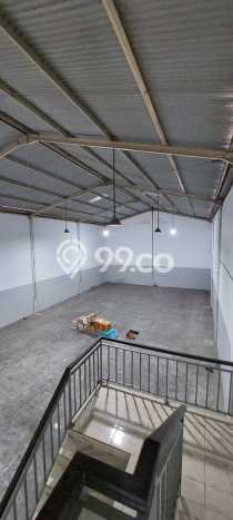 Unit Gudang Disewa Lokasi Tandes, Surabaya Spesifikasi Luas Bangunan 330m2 Unit Gudang Disewa Lokasi Tandes, Surabaya Spesifikasi Luas Bangunan 330m2