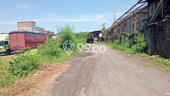 Gudang disewakan di Pakal Surabaya dengan luas bangunan 7980m2 Gudang disewakan di Pakal Surabaya dengan luas bangunan 7980m2