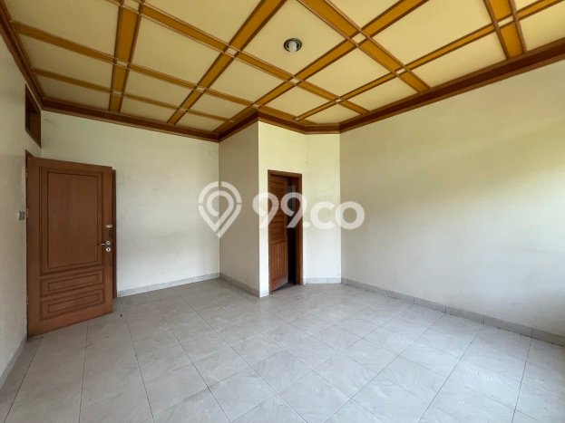 Lokasi terbaik! Rumah siap pakai disewakan di Pekalipan LB 360m2 Lokasi terbaik! Rumah siap pakai disewakan di Pekalipan LB 360m2