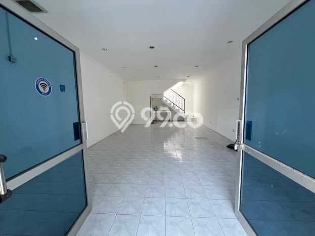 INVESTASI CERDAS! Ruko Kawasan Kesambi, Luas 150m2m², Pusat Komersial INVESTASI CERDAS! Ruko Kawasan Kesambi, Luas 150m2m², Pusat Komersial