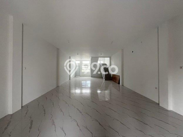 Ruko Disewakan Lokasi Pekalipan Cirebon Harga Spesial! Ruko Disewakan Lokasi Pekalipan Cirebon Harga Spesial!