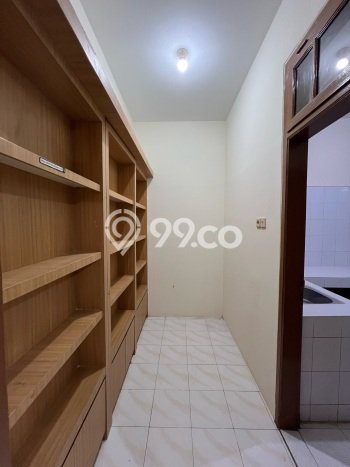 Lokasi strategis! Rumah siap huni dikontrakkan di Kesambi LB 245m2 Lokasi strategis! Rumah siap huni dikontrakkan di Kesambi LB 245m2