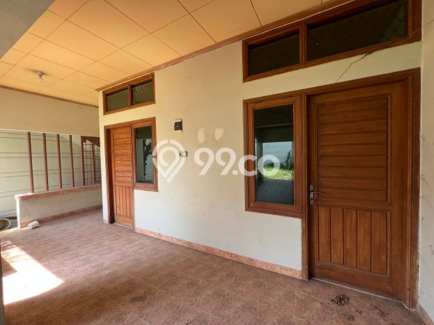 Lokasi terbaik! Rumah siap pakai disewakan di Pekalipan LB 360m2 Lokasi terbaik! Rumah siap pakai disewakan di Pekalipan LB 360m2