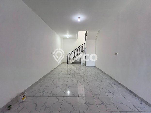 Untuk Dijual! Ruko di Drajat Cirebon LT 94m2 / LB 183m2 Kawasan Strategis Untuk Dijual! Ruko di Drajat Cirebon LT 94m2 / LB 183m2 Kawasan Strategis