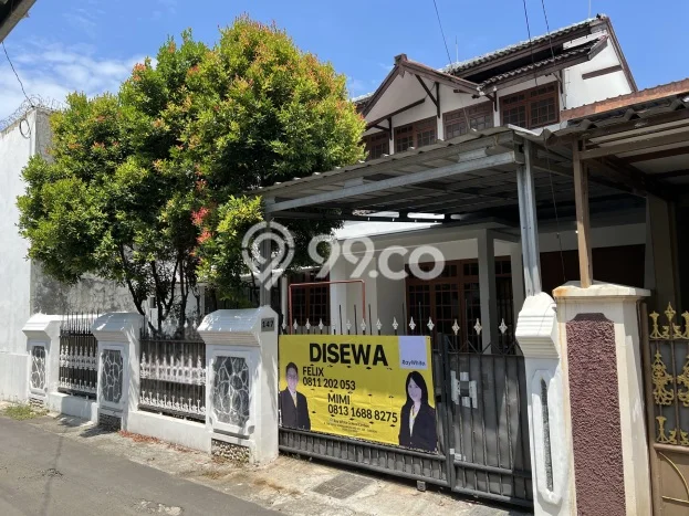 Lokasi strategis! Rumah siap huni dikontrakkan di Kesambi LB 245m2 Lokasi strategis! Rumah siap huni dikontrakkan di Kesambi LB 245m2