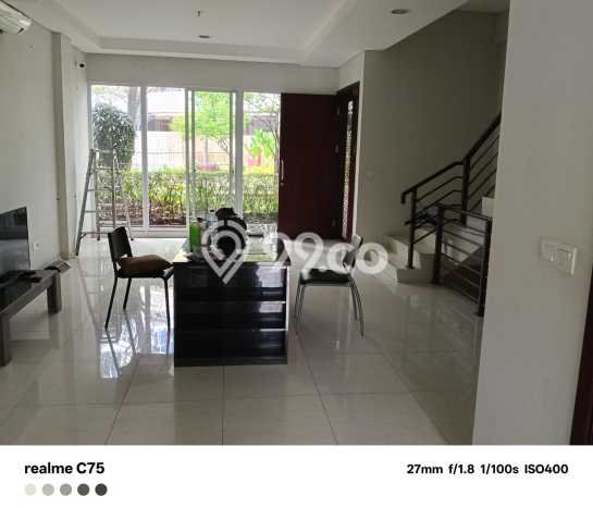 Apartemen di , 3 KM, Luas 300m2m², Area Elite Apartemen di , 3 KM, Luas 300m2m², Area Elite
