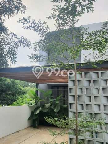 For Sale Rumah Elit Exclusive di Ciputat, Tangerang Selatan For Sale Rumah Elit Exclusive di Ciputat, Tangerang Selatan