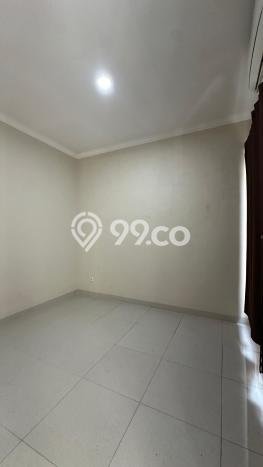 Rumah Elit LB 174m2 Siap Huni Desain Elegan di Villa Melati Mas, Tangerang Selatan Rumah Elit LB 174m2 Siap Huni Desain Elegan di Villa Melati Mas, Tangerang Selatan