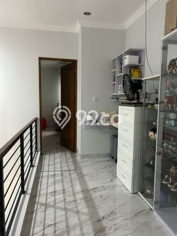 Rumah Elit Modern Siap Huni di Sunter Jakarta Utara Rumah Elit Modern Siap Huni di Sunter Jakarta Utara