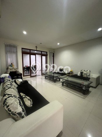 Hunian Mewah Siap Huni LT 206m2 di Kelapa Gading, Jakarta Utara Hunian Mewah Siap Huni LT 206m2 di Kelapa Gading, Jakarta Utara