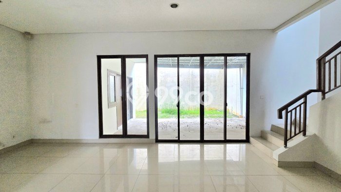 For Sale! Premium House LT 160m2 Desain Elegan di BSD Eminent For Sale! Premium House LT 160m2 Desain Elegan di BSD Eminent