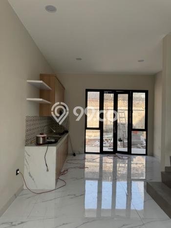 Rumah Minimalis 3 Kamar LT 132m2 di BSD Griya Loka Rumah Minimalis 3 Kamar LT 132m2 di BSD Griya Loka