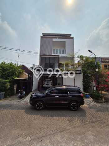 Siap Huni Hunian Elit 6 Kamar di Kelapa Gading Dekat ke Mana Pun Siap Huni Hunian Elit 6 Kamar di Kelapa Gading Dekat ke Mana Pun