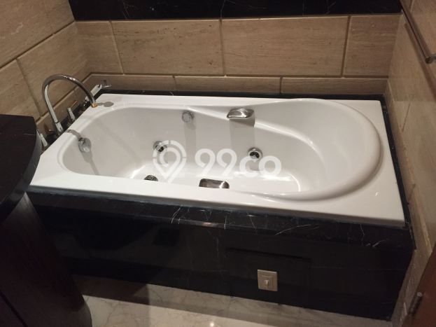Apartemen Strategis 126m2 di Thamrin Jakarta Pusat 2 KT Apartemen Strategis 126m2 di Thamrin Jakarta Pusat 2 KT