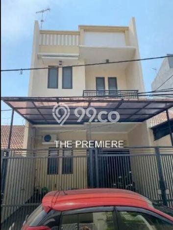 SPECIAL LISTING! Rumah di Kelapa Gading, 3 KM, Dekat Pusat Kota, Luas 102m2m² Bangunan 135m2m² SPECIAL LISTING! Rumah di Kelapa Gading, 3 KM, Dekat Pusat Kota, Luas 102m2m² Bangunan 135m2m²