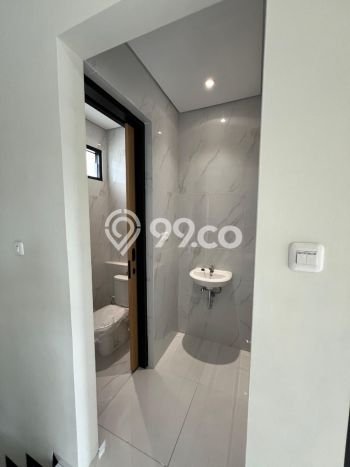 Dijual Rumah Strategis Bagus Punya 4 KT di Arcamanik Bandung SHM Dijual Rumah Strategis Bagus Punya 4 KT di Arcamanik Bandung SHM