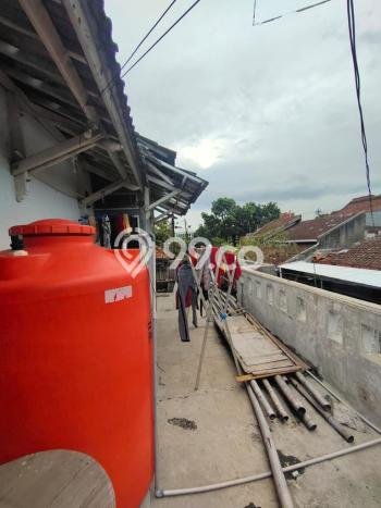 Rumah Siap Pakai di Kiaracondong, Bandung, Luas 134m2m² Bangunan 210m2m² Rumah Siap Pakai di Kiaracondong, Bandung, Luas 134m2m² Bangunan 210m2m²