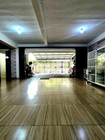 Rumah Elit Modern Tanpa Renovasi di Pondok Indah Jakarta Selatan Rumah Elit Modern Tanpa Renovasi di Pondok Indah Jakarta Selatan
