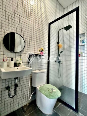 Rumah Elit Modern Siap Huni di Pekayon Bekasi Rumah Elit Modern Siap Huni di Pekayon Bekasi