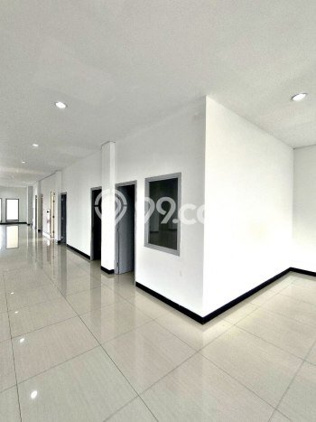 Dijual! Kantor di Otista Jakarta Timur LT 810m2 / LB 2250m2 Kawasan Bisnis Dijual! Kantor di Otista Jakarta Timur LT 810m2 / LB 2250m2 Kawasan Bisnis