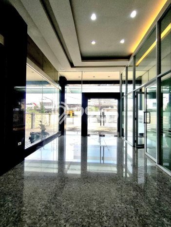 Dijual! Kantor di Otista Jakarta Timur LT 810m2 / LB 2250m2 Kawasan Bisnis Dijual! Kantor di Otista Jakarta Timur LT 810m2 / LB 2250m2 Kawasan Bisnis