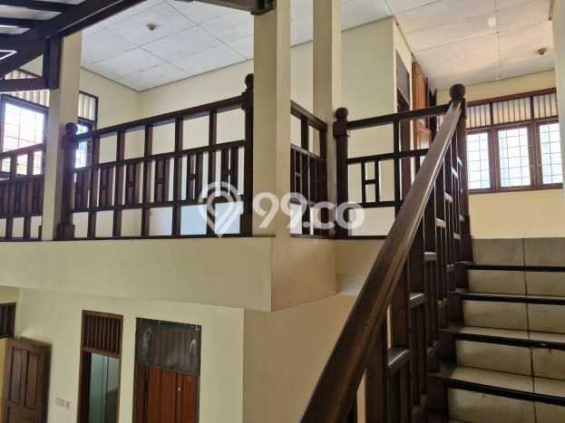 Ready to Use! Premium House LT 360m2 Desain Elegan di Cibubur Ready to Use! Premium House LT 360m2 Desain Elegan di Cibubur