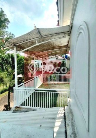 Hunian Nyaman Asri 5 KT Siap Huni di Raffles Hills Jakarta Timur Hunian Nyaman Asri 5 KT Siap Huni di Raffles Hills Jakarta Timur