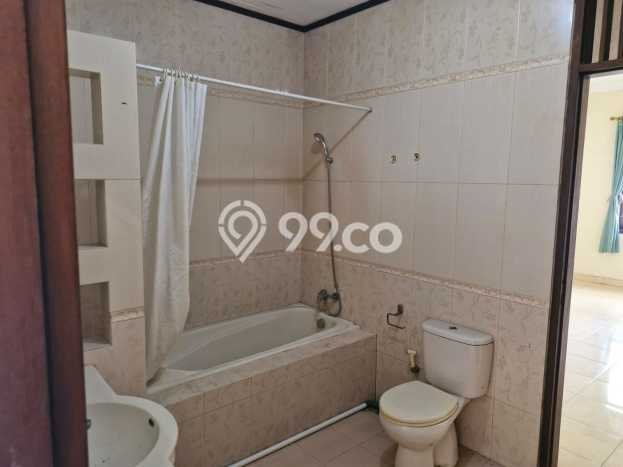 Ready to Use! Premium House LT 360m2 Desain Elegan di Cibubur Ready to Use! Premium House LT 360m2 Desain Elegan di Cibubur