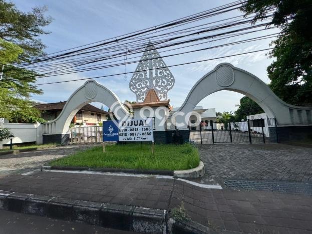 Properti Berkualitas! Vila Kawasan , Dimensi 3714m2m², Kondisi Prima Properti Berkualitas! Vila Kawasan , Dimensi 3714m2m², Kondisi Prima