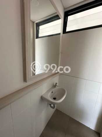 Rumah Modern 3 KT di BSD City Tangerang Full Furnished Rumah Modern 3 KT di BSD City Tangerang Full Furnished