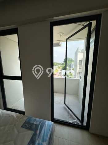 Rumah Modern 3 KT di BSD City Tangerang Full Furnished Rumah Modern 3 KT di BSD City Tangerang Full Furnished