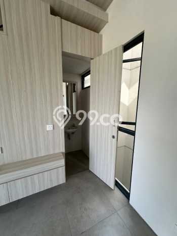 Rumah Modern 3 KT di BSD City Tangerang Full Furnished Rumah Modern 3 KT di BSD City Tangerang Full Furnished