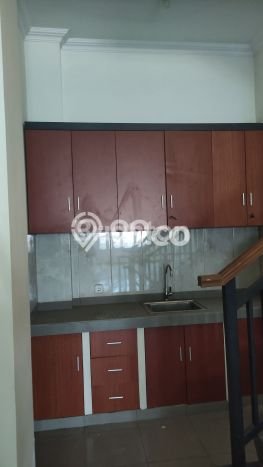 Ruko Paling Dicari LB 238m2 Dijual di Pasar Kliwon Ruko Paling Dicari LB 238m2 Dijual di Pasar Kliwon