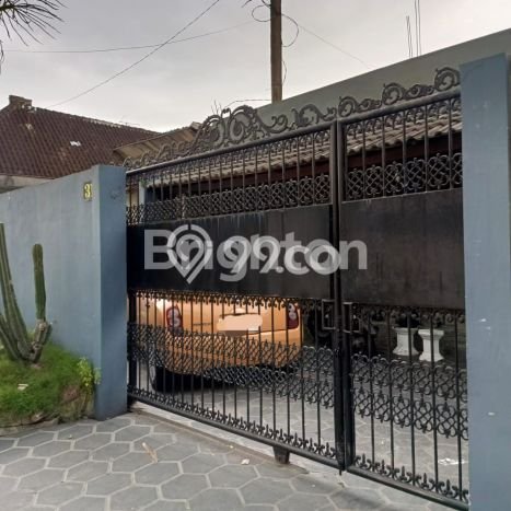 Rumah di Pasar Kliwon, Akses ke Stasiun, 4 KT, Luas 175m² Bangunan 200m² Rumah di Pasar Kliwon, Akses ke Stasiun, 4 KT, Luas 175m² Bangunan 200m²