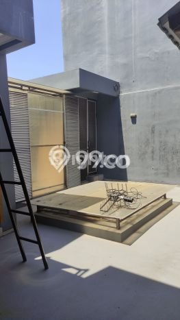 Siap Huni Rumah Mewah 8 Kamar di Pasar Kliwon Dekat ke Mana Pun Siap Huni Rumah Mewah 8 Kamar di Pasar Kliwon Dekat ke Mana Pun