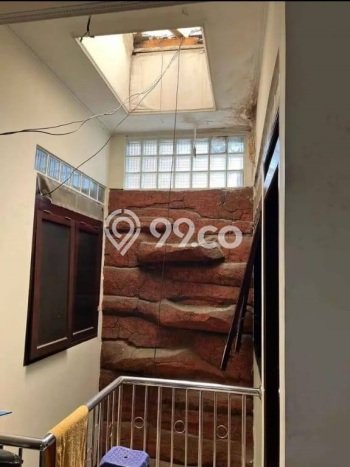 For Sale Rumah 6 Kamar Lokasi Ideal Bagus dan Strategis di Margahayu For Sale Rumah 6 Kamar Lokasi Ideal Bagus dan Strategis di Margahayu