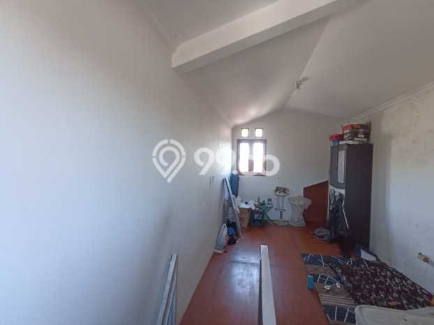 Siap Huni Rumah Mewah 5 Kamar di Kiaracondong Dekat ke Mana Pun Siap Huni Rumah Mewah 5 Kamar di Kiaracondong Dekat ke Mana Pun