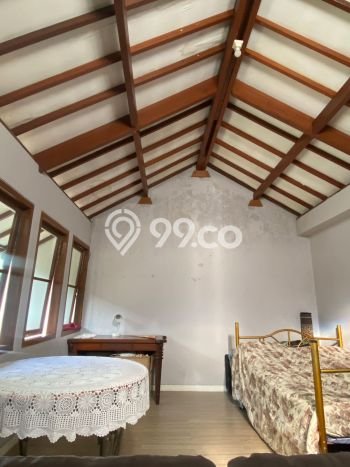 Rumah Mewah LB 200m2 Siap Pakai Desain Elegan di Sayap Dago, Bandung Rumah Mewah LB 200m2 Siap Pakai Desain Elegan di Sayap Dago, Bandung