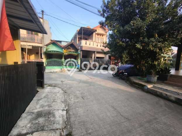 Rumah Strategis dengan Luas Tanah 98m² dan Luas Bangunan 70m² di Kawasan Bojongsoang, Bandung Rumah Strategis dengan Luas Tanah 98m² dan Luas Bangunan 70m² di Kawasan Bojongsoang, Bandung