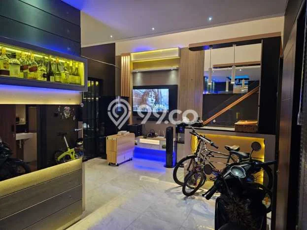 Rumah Terawat di Cicendo, Bandung, LT 96m², LB 70m² Rumah Terawat di Cicendo, Bandung, LT 96m², LB 70m²