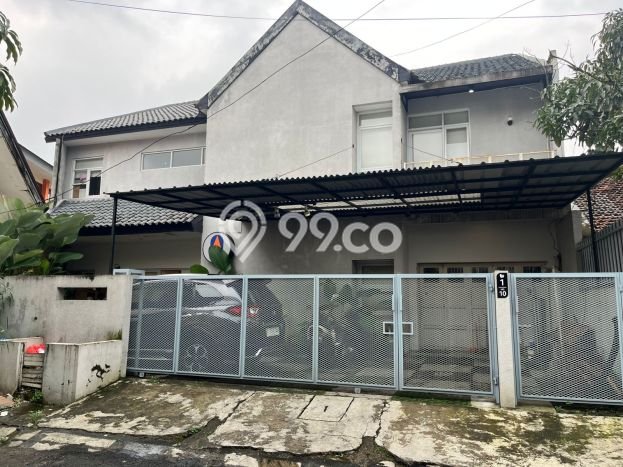 Ready to Use! Luxury House LT 312m2 Desain Modern di Buah Batu Ready to Use! Luxury House LT 312m2 Desain Modern di Buah Batu