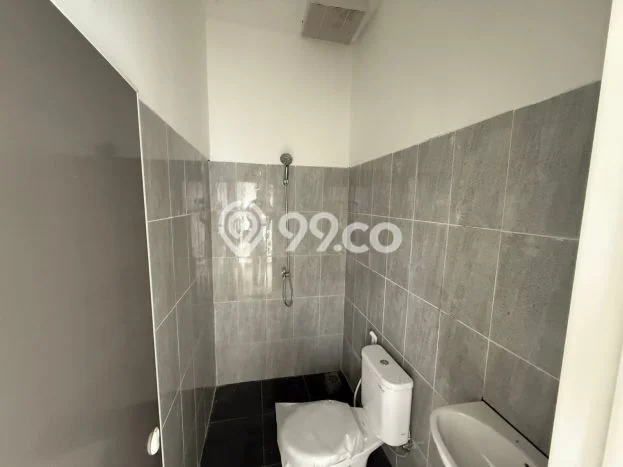 SEWA TERBAIK! Ruko di , Luas 180m2m², Kawasan Berkembang, Ready Untuk Digunakan SEWA TERBAIK! Ruko di , Luas 180m2m², Kawasan Berkembang, Ready Untuk Digunakan