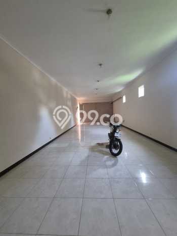 Dijual Cepat Rumah Bagus Siap Huni LB 200m2 di Babakan Ciparay, Bandung Dijual Cepat Rumah Bagus Siap Huni LB 200m2 di Babakan Ciparay, Bandung