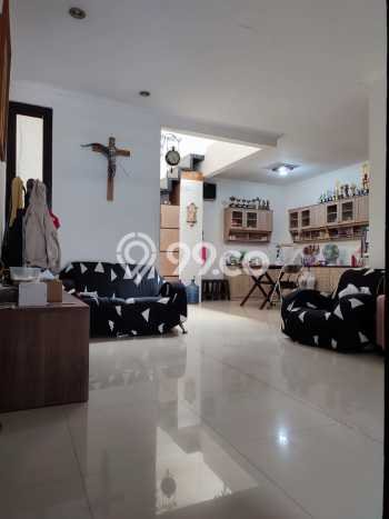PROMO SPESIAL! Jual Rumah Premium area Margahayu, Bandung, Luas Tanah 135m2m² Luas Bangunan 200m2m² PROMO SPESIAL! Jual Rumah Premium area Margahayu, Bandung, Luas Tanah 135m2m² Luas Bangunan 200m2m²
