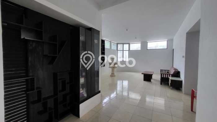 Disewakan! Rumah 2 Kamar Tidur &
1 Kamar Mandi di Mekar Wangi, Bandung Disewakan! Rumah 2 Kamar Tidur &
1 Kamar Mandi di Mekar Wangi, Bandung