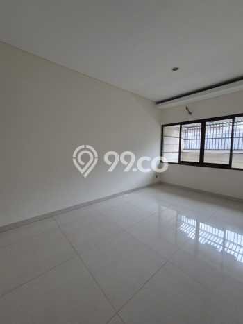 For Sale! Luxury House LT 200m2 Desain Elegan di Singgasana For Sale! Luxury House LT 200m2 Desain Elegan di Singgasana