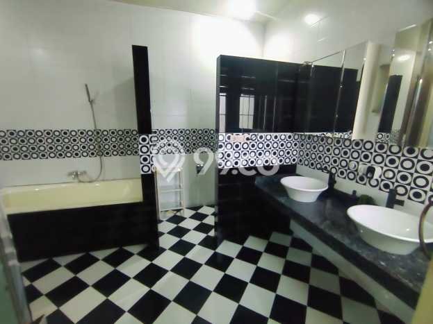 Dijual Rumah Luas Megah Dengan View Cantik di Pondok Kelapa, Jakarta Timur Dijual Rumah Luas Megah Dengan View Cantik di Pondok Kelapa, Jakarta Timur