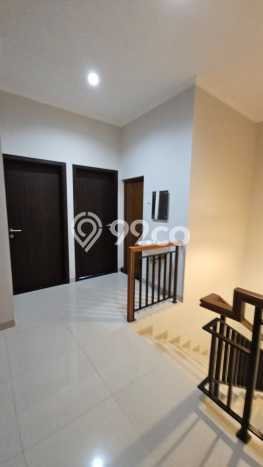 Rumah Modern 5 KT LT 113m2 di Pondok Kelapa Rumah Modern 5 KT LT 113m2 di Pondok Kelapa
