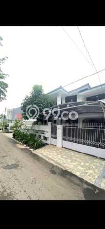 Rumah Luxury Modern Tanpa Renovasi di Pondok Kelapa Jakarta Timur Rumah Luxury Modern Tanpa Renovasi di Pondok Kelapa Jakarta Timur
