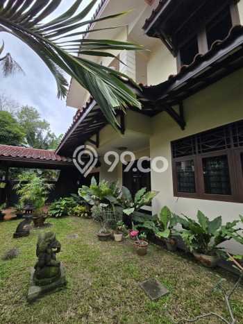 Rumah Elit Modern Tanpa Renovasi di Pondok Kelapa Jakarta Timur Rumah Elit Modern Tanpa Renovasi di Pondok Kelapa Jakarta Timur